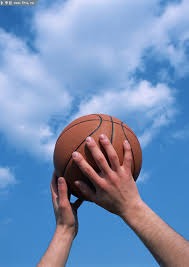 旧金山巨人队投手萨诺凭借在季后赛的稳定发挥，被封为“巨人守护神”